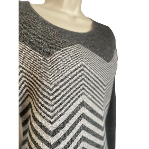Shades of Gray Sweater Dress, Stretchy, shapely, long sleeves, Ladies Small - Picture 2 of 5